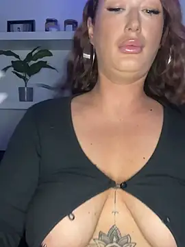 Snapshot of MissyLeeX chatting on 03/07/25, 03:39 MissyLeeX online show from 03/07/25, 03:39