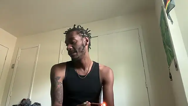 Snapshot of ITSONLYKENNY chatting on 09/23/25, 05:05 ITSONLYKENNY online show from 09/23/25, 05:05