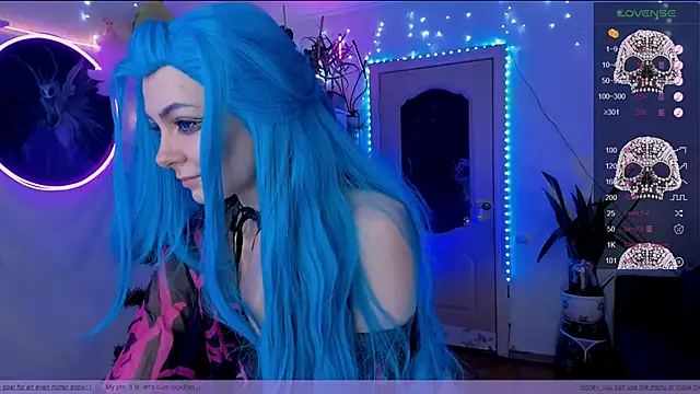 Snapshot of Fridart-house_Fortuna chatting on 12/21/25, 02:02 Fridart-house Fortuna online show from 12/21/25, 02:02