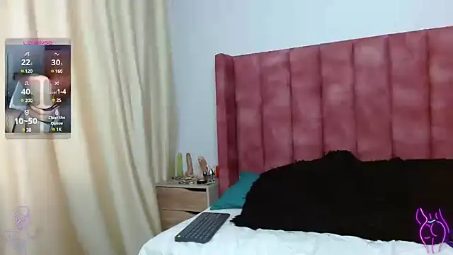 Snapshot of jolie_colette chatting on 02/13/25, 09:17 jolie colette online show from 02/13/25, 09:17