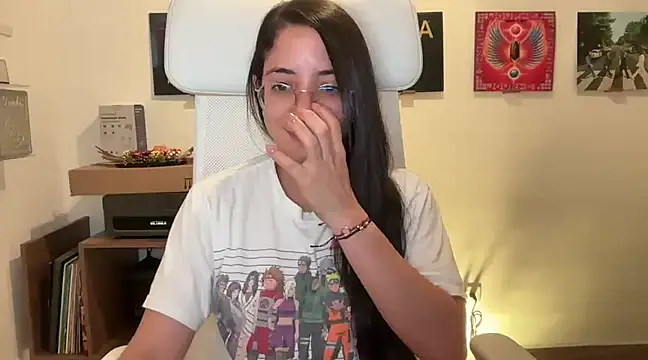 adriana  sosa  online show from 01/28/25, 02:32