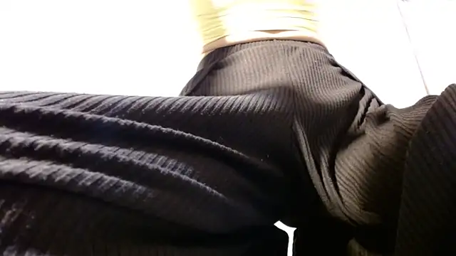 Snapshot of Terpsichore_Muse chatting on 01/18/25, 06:03 Terpsichore Muse online show from 01/18/25, 06:03