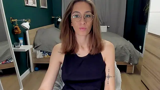 DesireMore90 online show from 04/26/26, 08:28