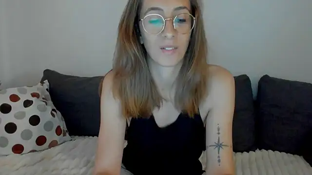 DesireMore90 online show from 06/15/26, 04:20