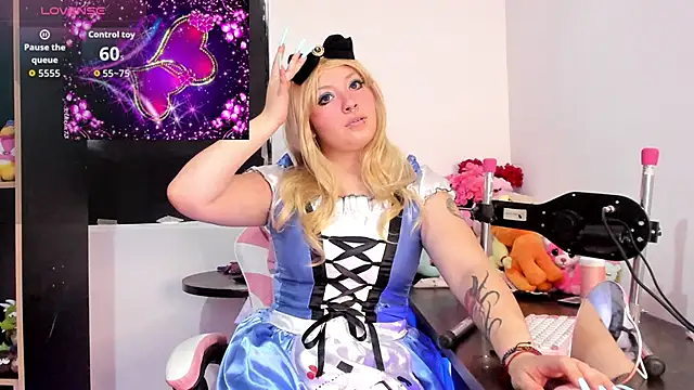 chubby vanniie  online show from 10/30/25, 05:57