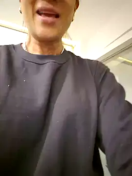 Snapshot of Allana_Squirt chatting on 02/02/25, 08:19 Allana Squirt online show from 02/02/25, 08:19