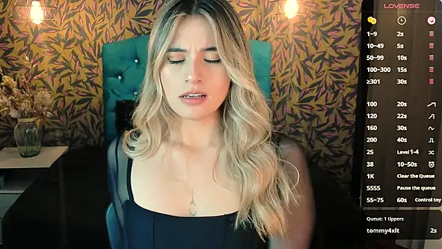 Snapshot of KiaraCarter chatting on 01/11/25, 11:02 KiaraCarter online show from 01/11/25, 11:02