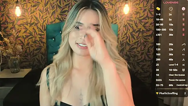 Snapshot of KiaraCarter chatting on 01/14/25, 07:53 KiaraCarter online show from 01/14/25, 07:53