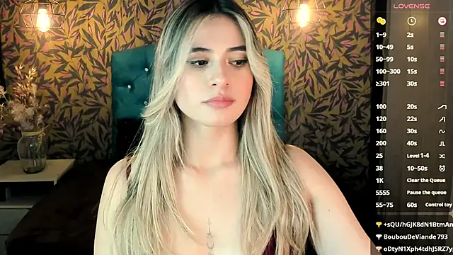 Snapshot of KiaraCarter chatting on 01/31/25, 10:42 KiaraCarter online show from 01/31/25, 10:42