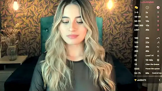 Snapshot of KiaraCarter chatting on 02/08/25, 07:59 KiaraCarter online show from 02/08/25, 07:59