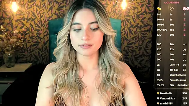 Snapshot of KiaraCarter chatting on 02/20/25, 01:57 KiaraCarter online show from 02/20/25, 01:57