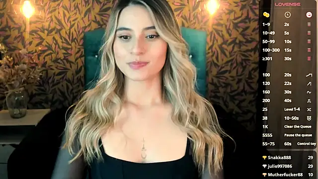 Snapshot of KiaraCarter chatting on 02/27/25, 07:37 KiaraCarter online show from 02/27/25, 07:37