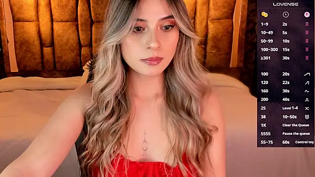 Snapshot of KiaraCarter chatting on 10/07/25, 07:44 KiaraCarter online show from 10/07/25, 07:44