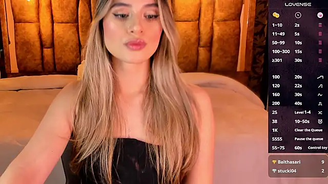 Snapshot of KiaraCarter chatting on 11/06/25, 07:59 KiaraCarter online show from 11/06/25, 07:59