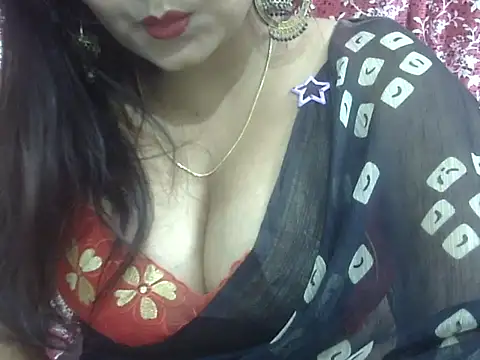 Snapshot of Lusty_Wife1 chatting on 02/25/26, 06:39 Lusty Wife1 online show from 02/25/26, 06:39