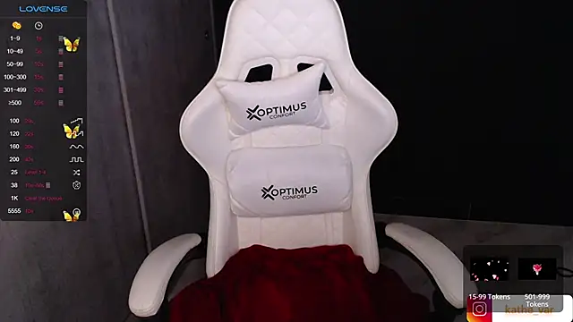 Snapshot of kathe03 chatting on 03/11/25, 07:58 kathe03 online show from 03/11/25, 07:58