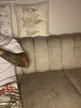 AgathaGeorgiou online show from 10/22/25, 10:53