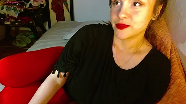 Snapshot of collette_beaufoy_ chatting on 10/02/25, 06:31 collette beaufoy online show from 10/02/25, 06:31