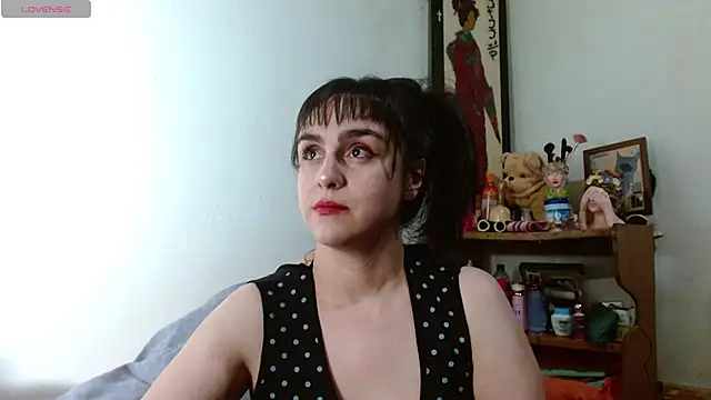 Snapshot of collette_beaufoy_ chatting on 10/19/25, 10:21 collette beaufoy online show from 10/19/25, 10:21