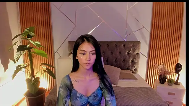 Snapshot of Coralinnee_ chatting on 09/10/25, 03:39 Coralinnee online show from 09/10/25, 03:39