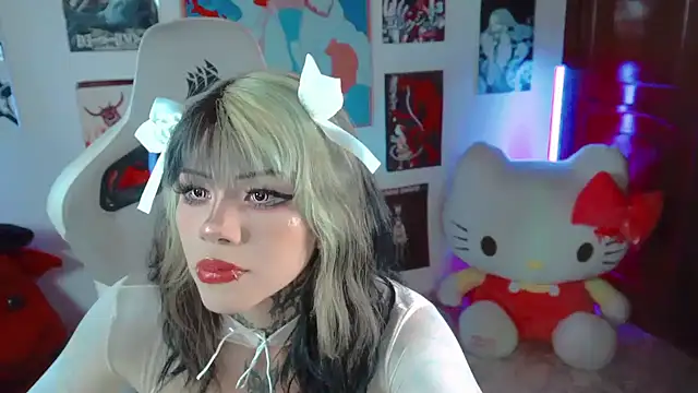 Deadly Doll online show from 10/26/25, 08:26