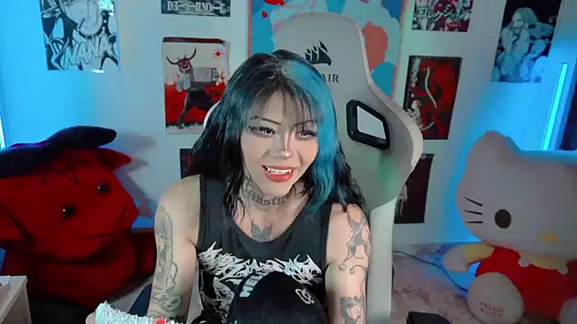 Deadly Doll online show from 11/30/25, 09:41