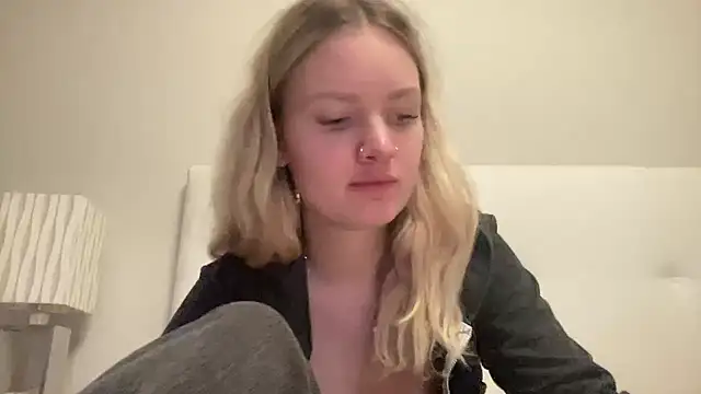 Snapshot of mariemelissah chatting on 01/23/25, 02:07 mariemelissah online show from 01/23/25, 02:07