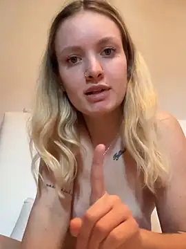 Snapshot of mariemelissah chatting on 02/23/25, 03:08 mariemelissah online show from 02/23/25, 03:08