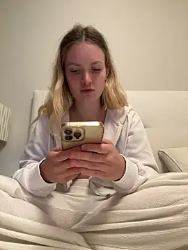 Snapshot of mariemelissah chatting on 03/07/25, 05:17 mariemelissah online show from 03/07/25, 05:17