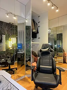 MileySin1111 online show from 11/29/25, 03:26