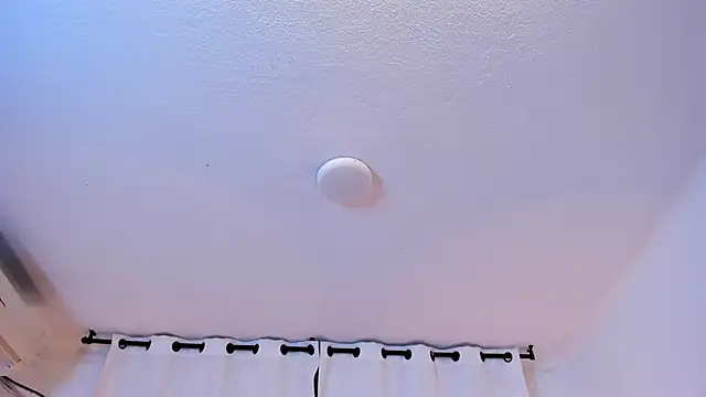 brittany069 online show from 10/30/25, 04:58