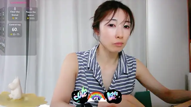 Snapshot of Love_me_Eri_ chatting on 08/01/26, 06:34 Love me Eri online show from 08/01/26, 06:34