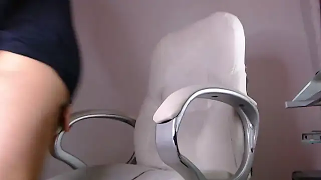 taylor cruz online show from 10/19/25, 12:33