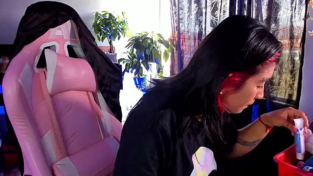 annie walker6 online show from 01/09/26, 02:42