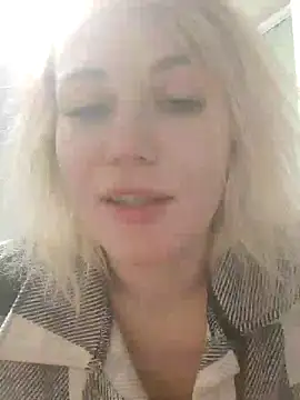 Snapshot of Linda_Gregory chatting on 12/07/24, 12:30 Linda Gregory online show from 12/07/24, 12:30