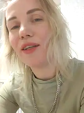 Snapshot of Linda_Gregory chatting on 02/12/25, 02:24 Linda Gregory online show from 02/12/25, 02:24