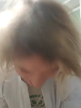 Snapshot of Linda_Gregory chatting on 02/25/25, 12:14 Linda Gregory online show from 02/25/25, 12:14