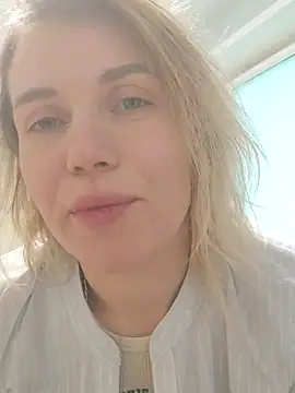 Snapshot of Linda_Gregory chatting on 02/25/25, 11:11 Linda Gregory online show from 02/25/25, 11:11