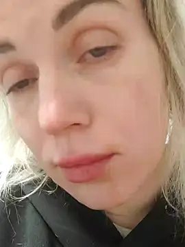 Snapshot of Linda_Gregory chatting on 03/03/25, 01:42 Linda Gregory online show from 03/03/25, 01:42