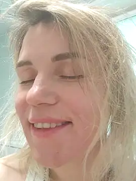 Snapshot of Linda_Gregory chatting on 03/05/25, 01:52 Linda Gregory online show from 03/05/25, 01:52