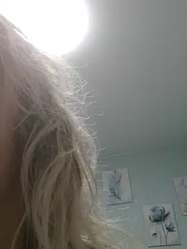 Snapshot of Linda_Gregory chatting on 03/07/25, 01:42 Linda Gregory online show from 03/07/25, 01:42