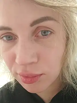 Snapshot of Linda_Gregory chatting on 03/17/25, 11:32 Linda Gregory online show from 03/17/25, 11:32