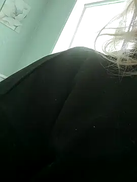 Snapshot of Linda_Gregory chatting on 03/19/25, 10:11 Linda Gregory online show from 03/19/25, 10:11