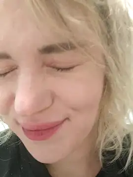 Snapshot of Linda_Gregory chatting on 03/22/25, 01:11 Linda Gregory online show from 03/22/25, 01:11