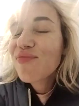 Snapshot of Linda_Gregory chatting on 09/25/25, 12:47 Linda Gregory online show from 09/25/25, 12:47