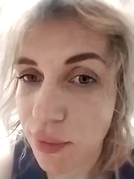 Snapshot of Linda_Gregory chatting on 11/17/25, 02:50 Linda Gregory online show from 11/17/25, 02:50