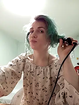 Snapshot of Linda_Gregory chatting on 12/14/25, 02:06 Linda Gregory online show from 12/14/25, 02:06