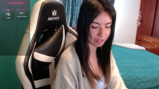 alice middlee online show from 04/17/26, 03:59