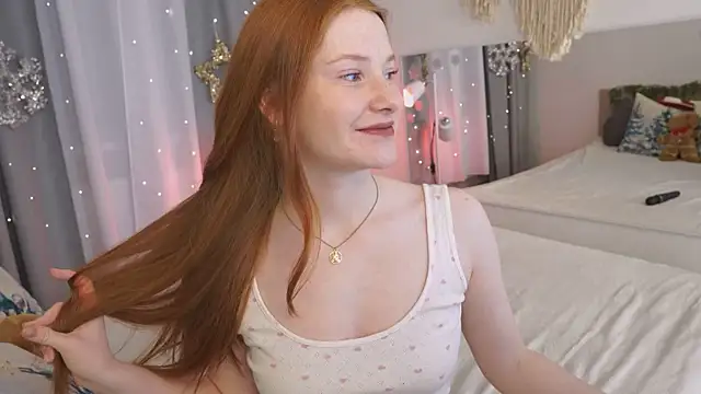 FiaMoor online show from 12/22/25, 06:54