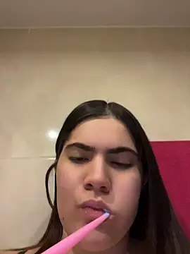Valenhillxh online show from 07/25/26, 03:48